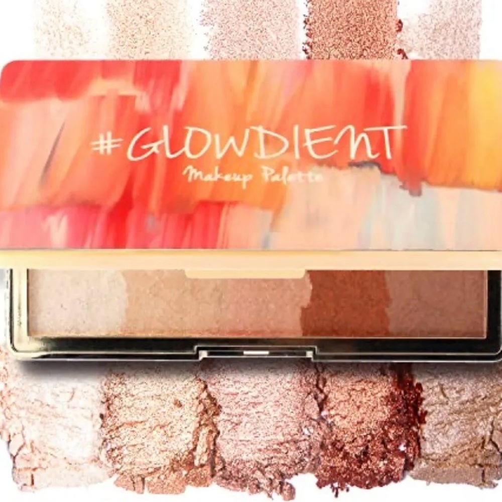 TOUCH IN SOL “Glowdient” 5 Shade Makeup Palette - NIB